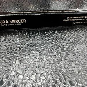 Laura Mercier Lip Liner in Elegant Blush